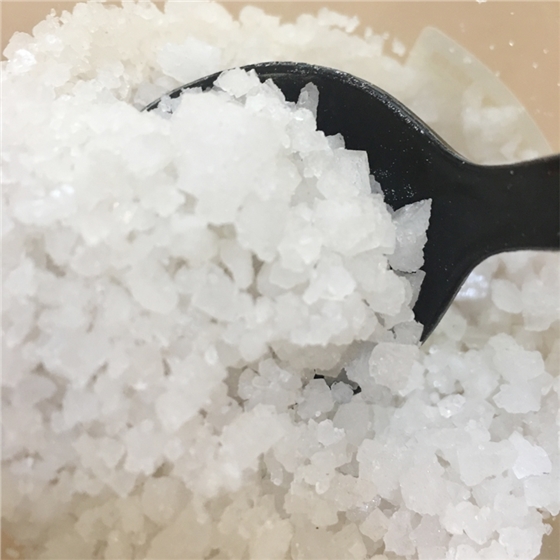 水處(chù)理中工(gong)業鹽的(de)作用