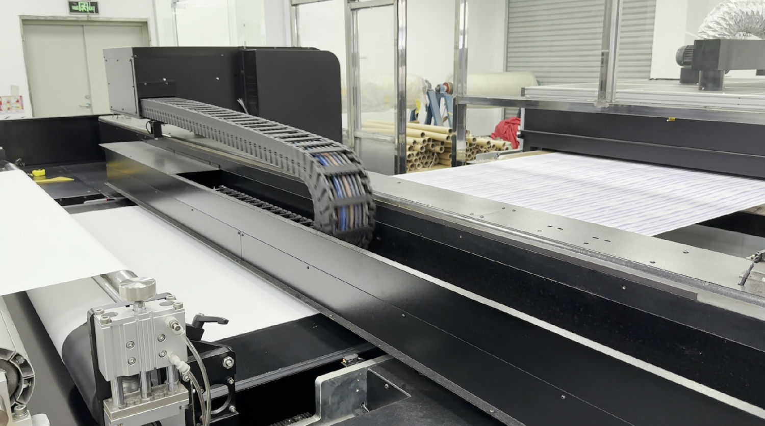 影(yǐng)響數碼印(yin)花機打印(yin)精度的8個(gè)因素