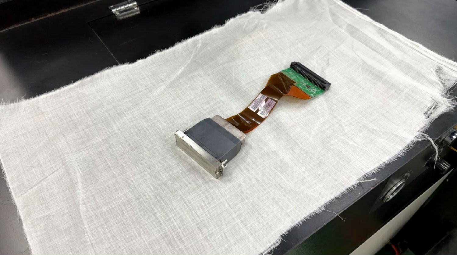 影(yǐng)響數碼印(yìn)花機打印(yin)精度的8個(ge)因素