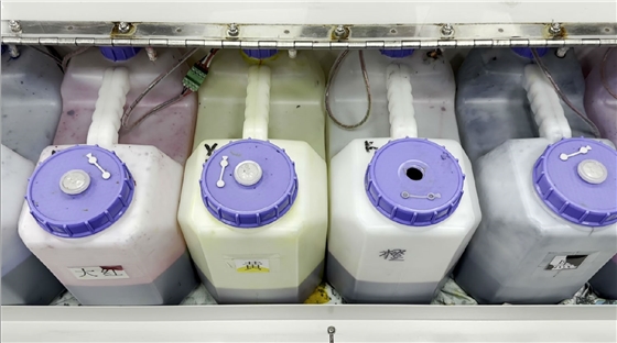 數碼印花(hua)機打圖出現方格(gé)的原因