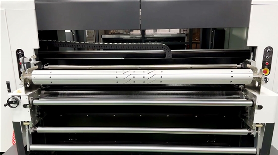 數碼(mǎ)印花機防高溫(wēn)的保養技巧